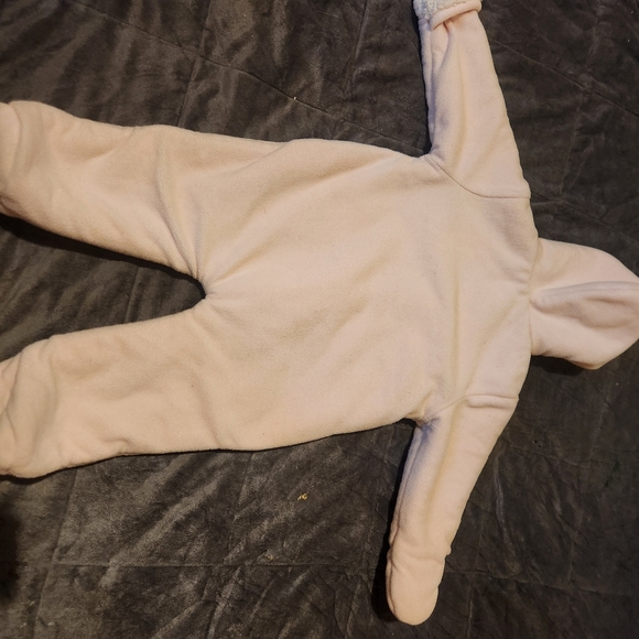 Infant fuzzy snow suit - Picture 5 of 6